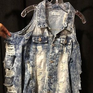 Cutout shoulder distressed denim jacket